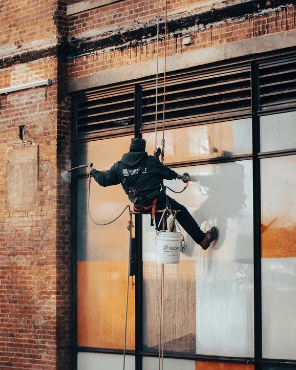 Ashford Kent window cleaner