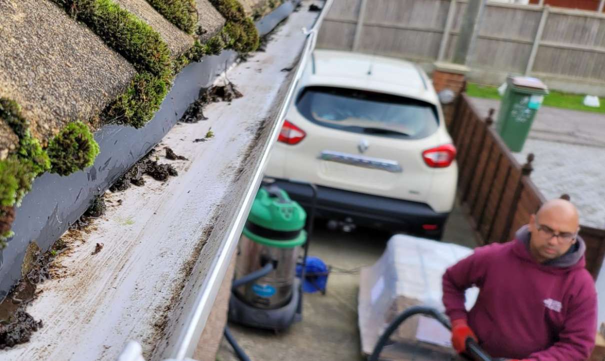 Gutter cleaning Kent