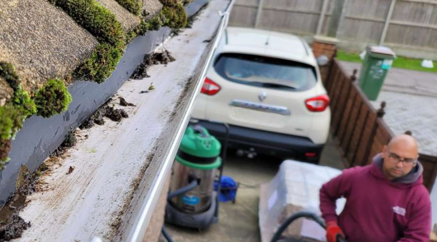 Gutter cleaning Kent