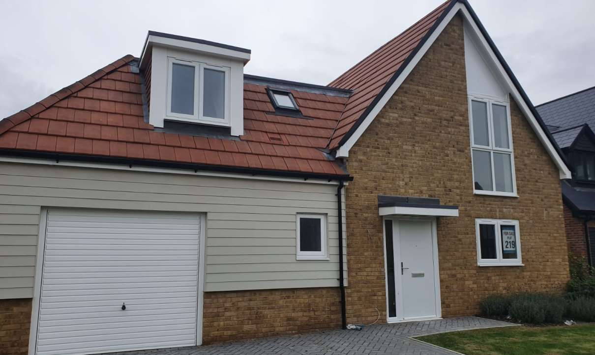 professional window cleaning better than doing it yourself