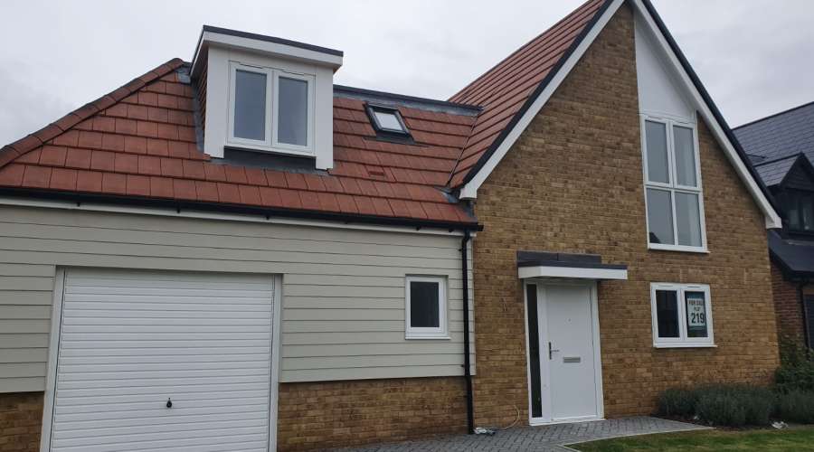 professional window cleaning better than doing it yourself