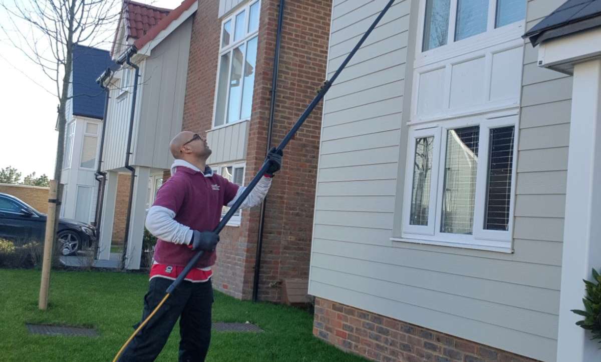 Ashford Fascia Gutter cleaning